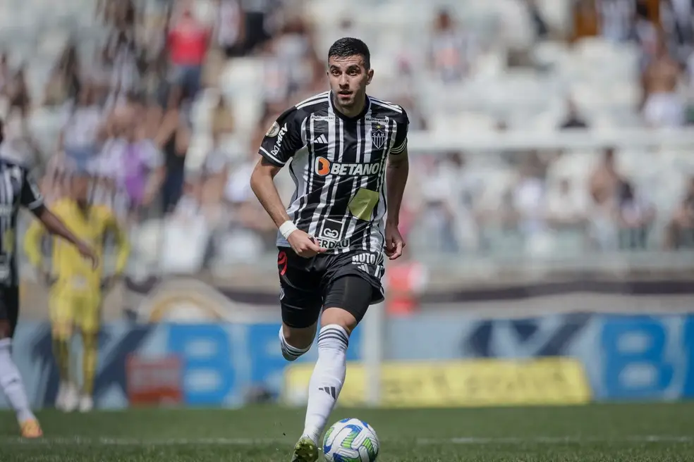 Rodrigo Battaglia: do volante à zaga no Atlético-MG