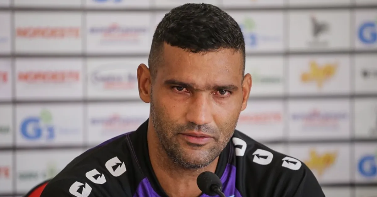 Goleiro com 11 Dedos: Sucesso e Curiosidades na Carreira