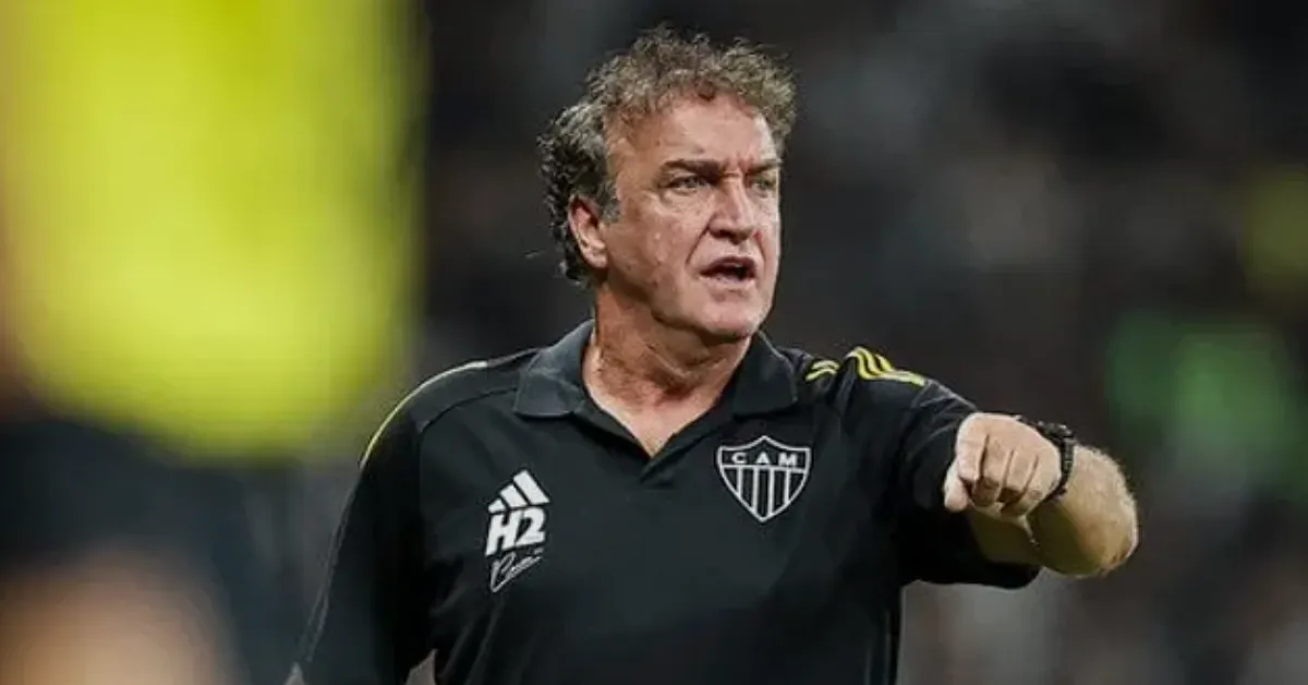 Cuca Critica VAR Após Vitória do Atlético-MG: Análise e Desempenho