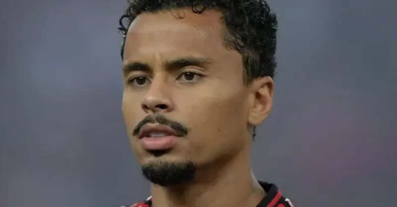Atlético-MG: Decisão sobre Allan e Reforços no Meio-Campo