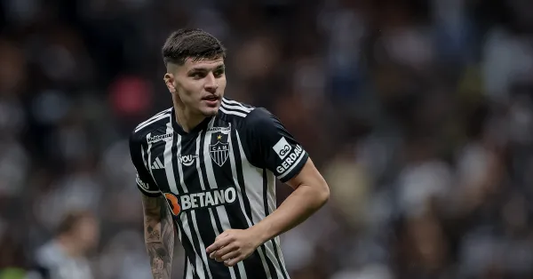 Atlético-MG: Demissão na Base, Situação de Rômulo e Retorno de Isaac Agitam os Bastidores do Galo