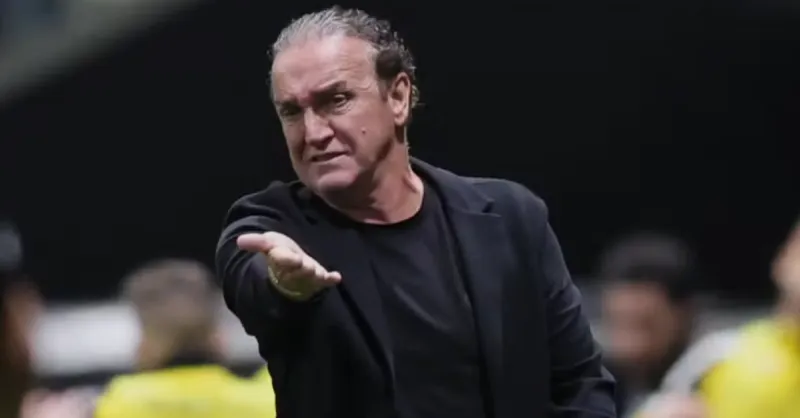 Atlético-MG: Janela de Transferências Revela Alvos e Nova Abordagem