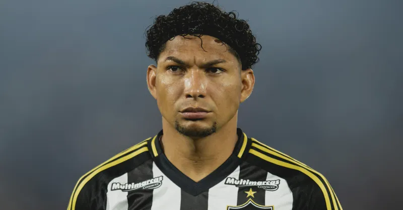 Rony se Redime no Galo e Cuca Clama por Perdão da Torcida