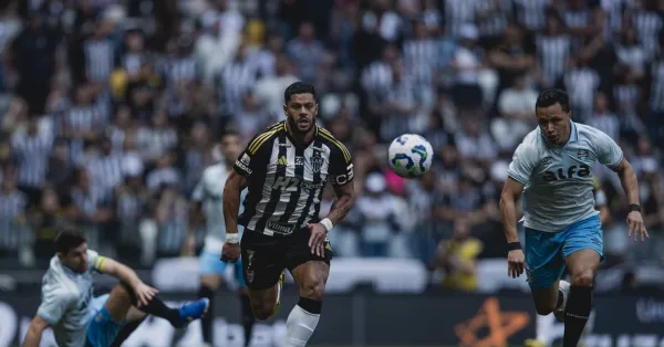 Hulk Desabafa Após Derrota do Atlético: Arbitragem e Fim da Invencibilidade