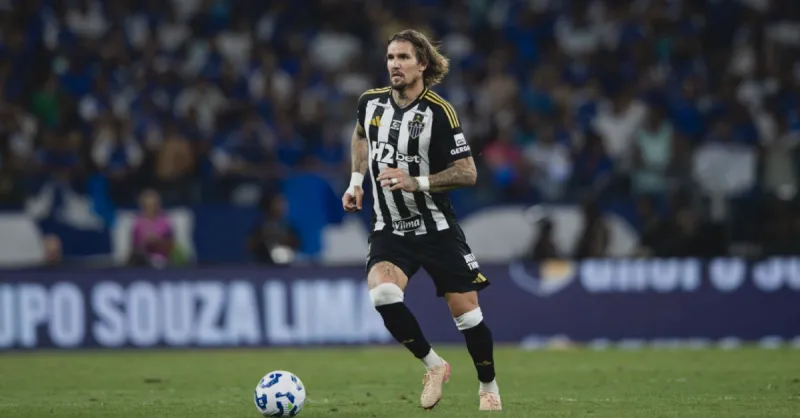 Lyanco na mira: Post controverso após derrota do Galo no clássico - Entenda!