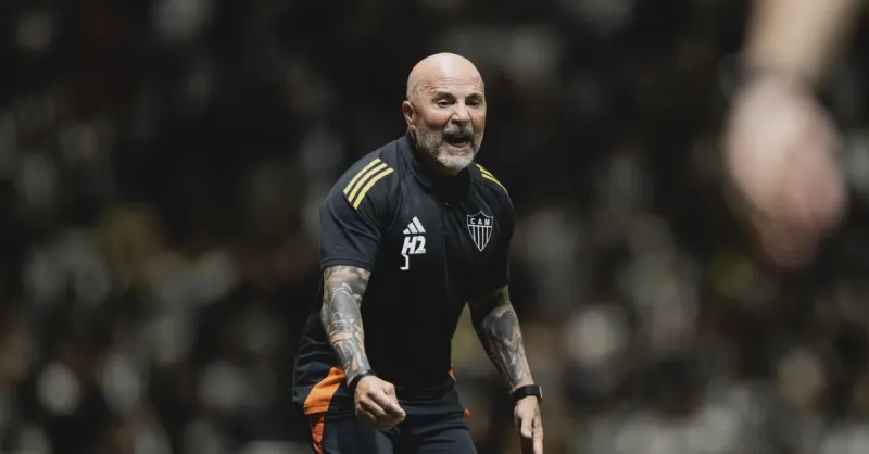 Sampaoli e a Estratégia Arriscada: Atlético-MG, Bragantino e a Final da Sul-Americana