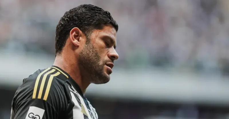 Fluminense Sonda Hulk: Galo Recebe Contato e Futuro do Atacante em Aberto