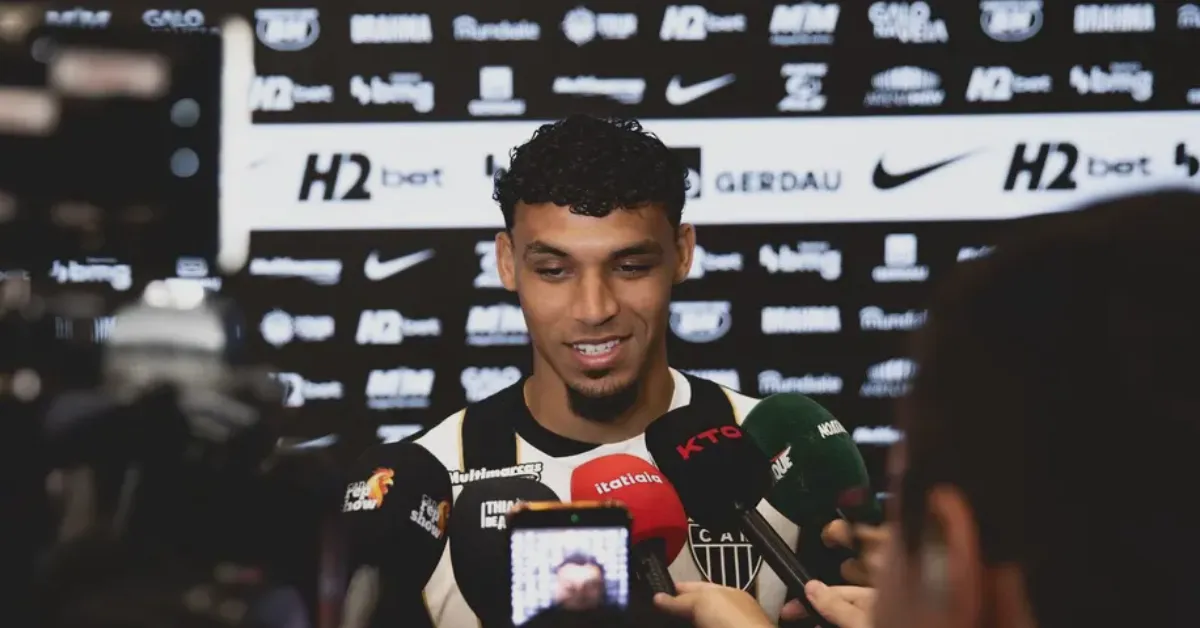 Victor Hugo Regularizado e Pronto para Estreia no Clássico Mineiro do Atlético