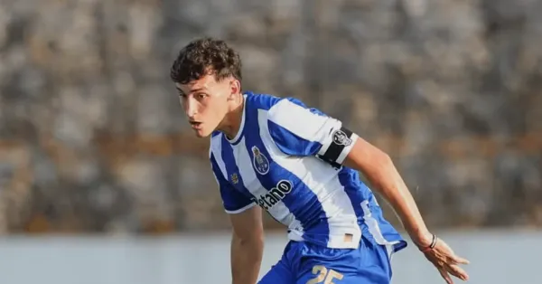 Tomás Pérez no Atlético-MG: Volante Argentino Chega a BH para Exames e Assinatura de Contrato
